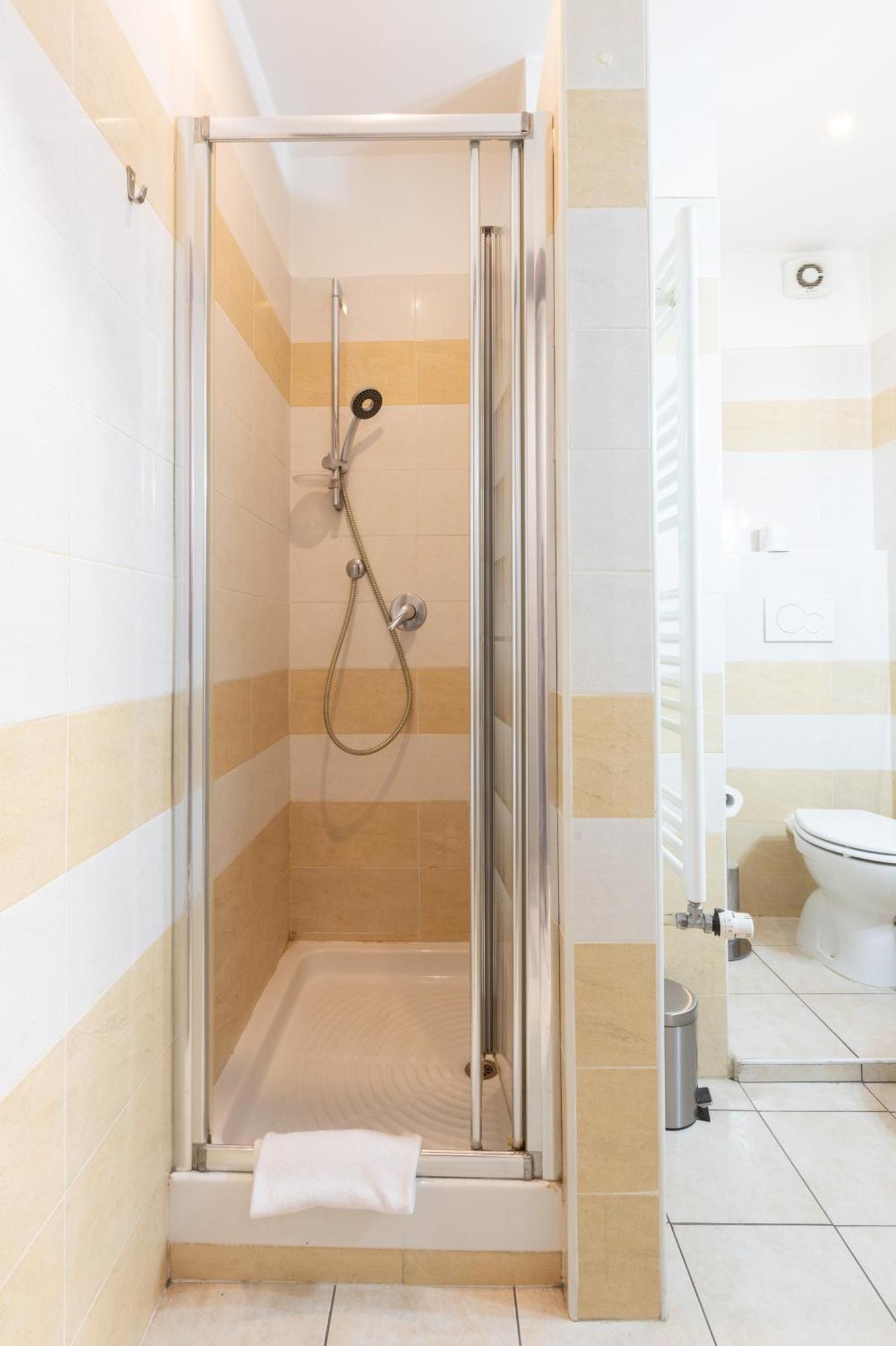 Guest house Alpino 76 *