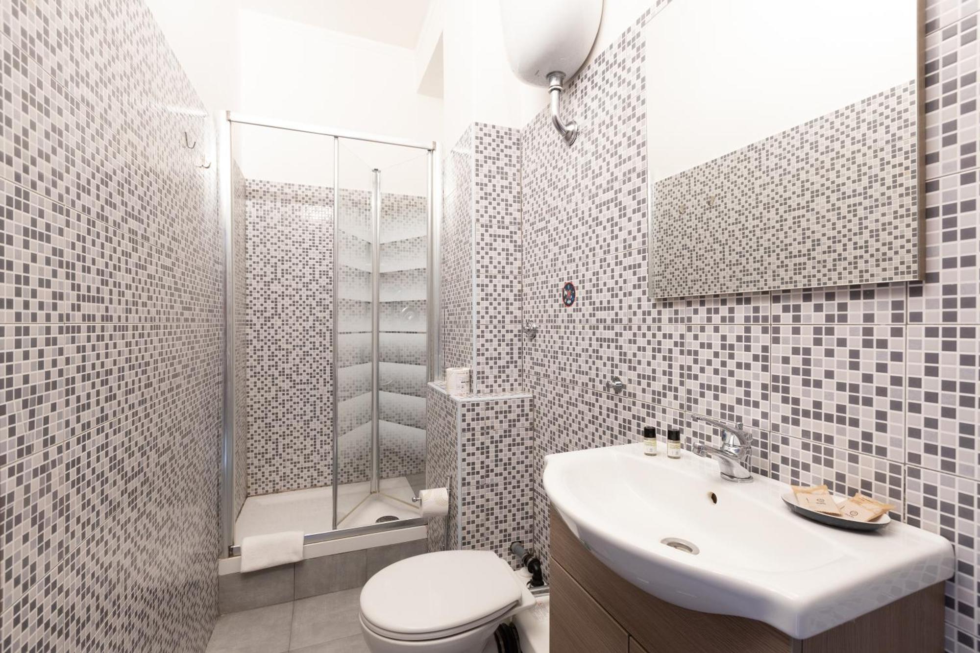 Alpino 76 Guest house *